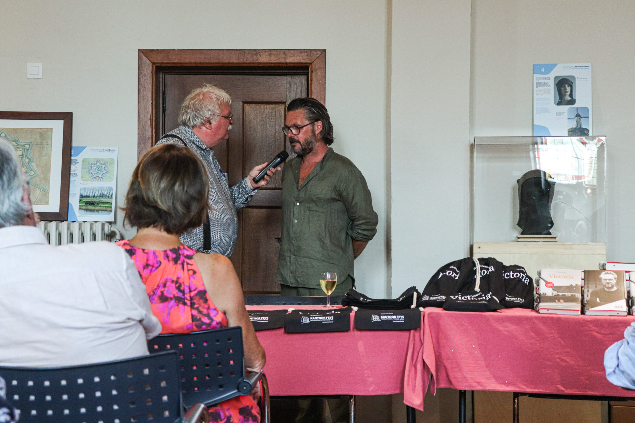 Boekvoorstelling “Victoria” Stadhuis Damme (Damme – 2024)
